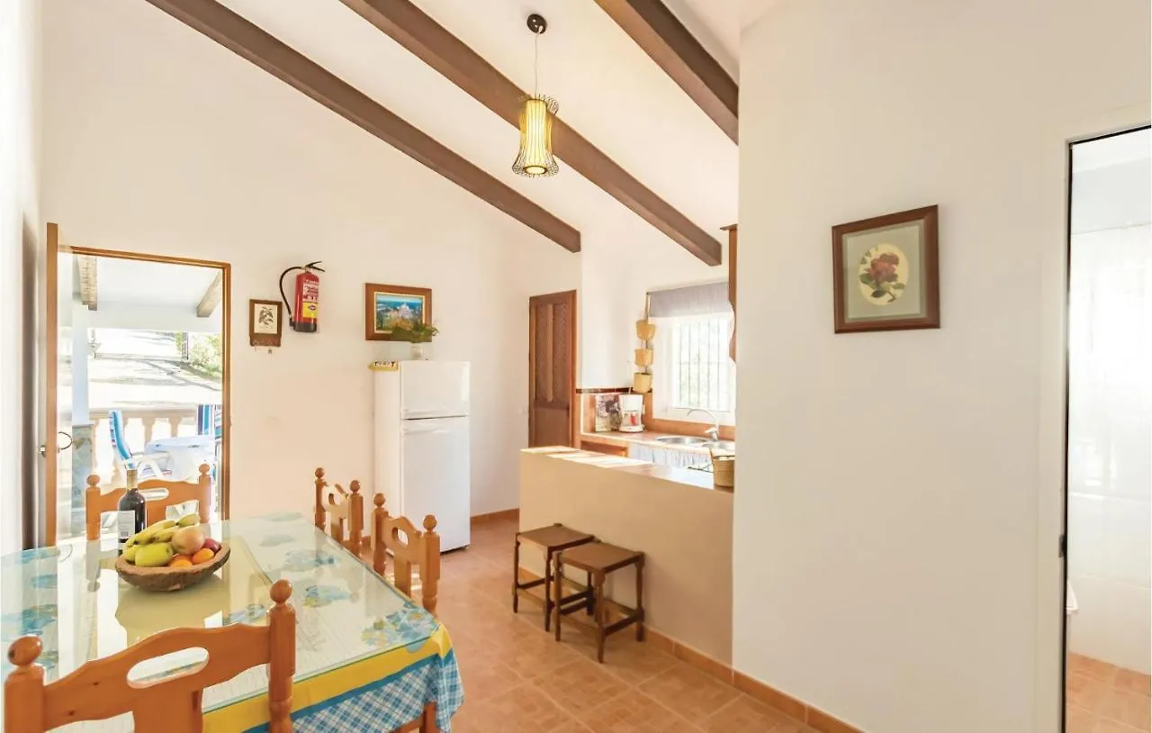 Cozy Home In El Gastor With Kitchen Holiday home
