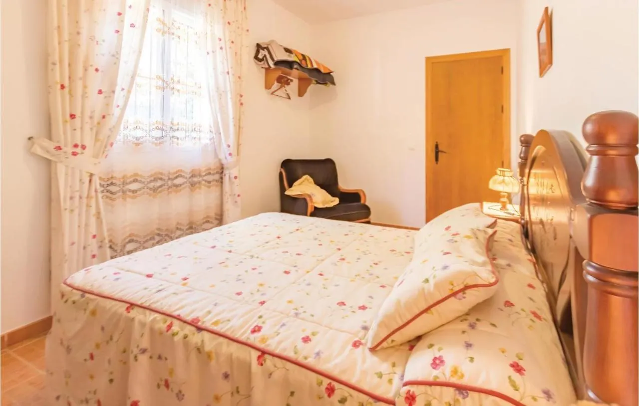 Cozy Home In El Gastor With Kitchen Spain